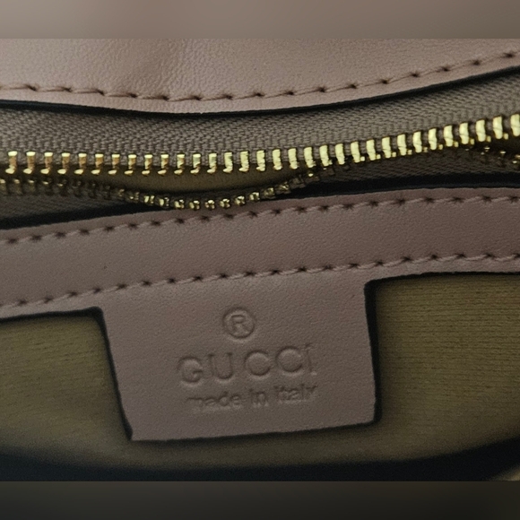 🌟New Large Blush Pink Quilted Handbag with Gold Accents🌟 - Picture 7 of 12